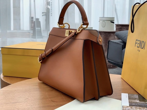 Boutique Quality || Fendi Peekaboo ISeeU Medium Bag In Brown Calfskin