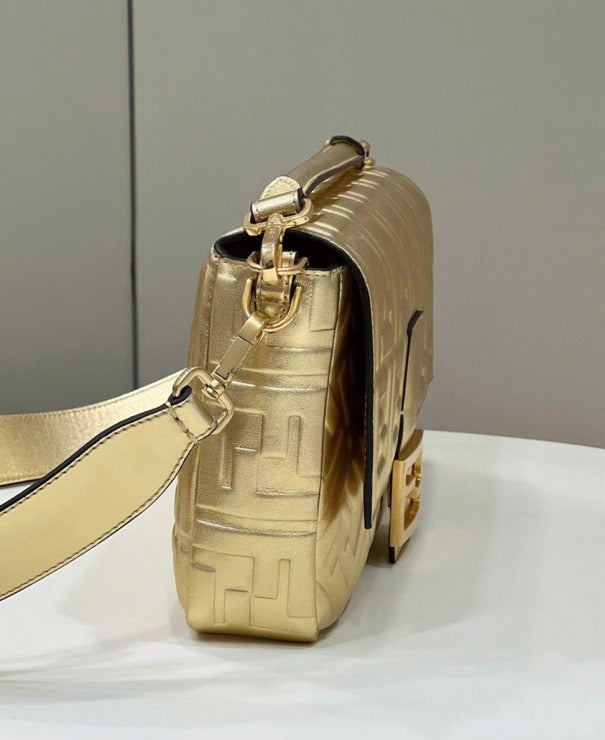 Boutique Quality || Fendi Large Baguette Bag In Gold FF