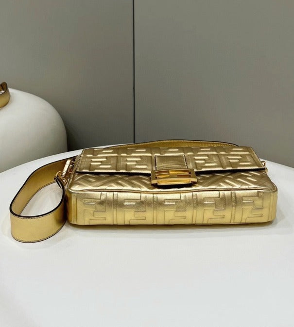 Boutique Quality || Fendi Large Baguette Bag In Gold FF