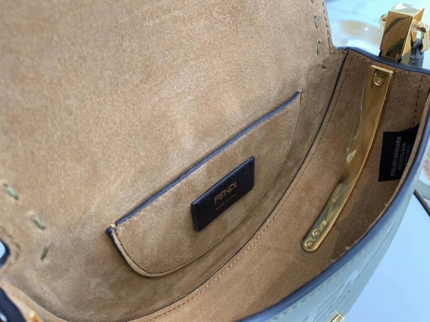 Boutique Quality || Fendi Moonlight Saddle Bag In Green Calfskin