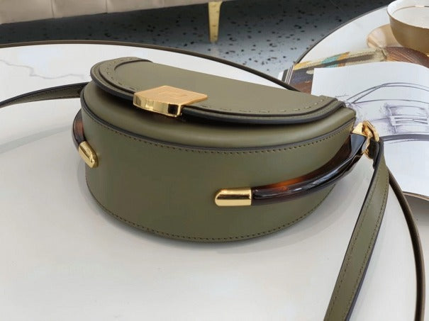 Boutique Quality || Fendi Moonlight Saddle Bag In Green Calfskin