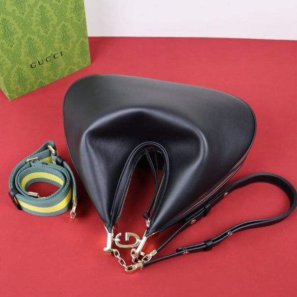 Boutique Quality || 702823 || Gucci Attache Large Shoulder Bag