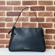 Boutique Quality || 815257 || GG Emblem Medium Shoulder Bag