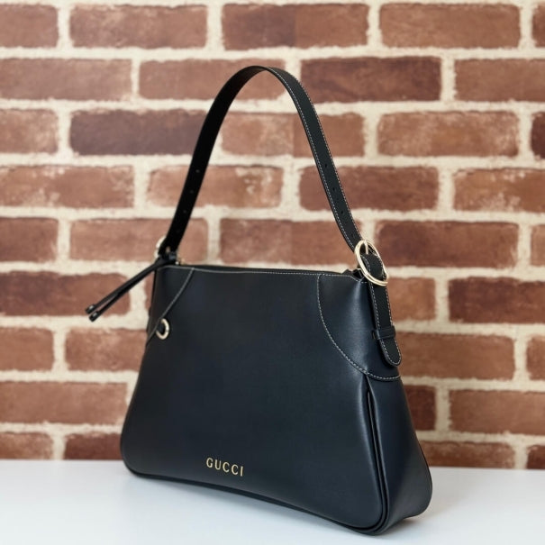 Boutique Quality || 815257 || GG Emblem Medium Shoulder Bag