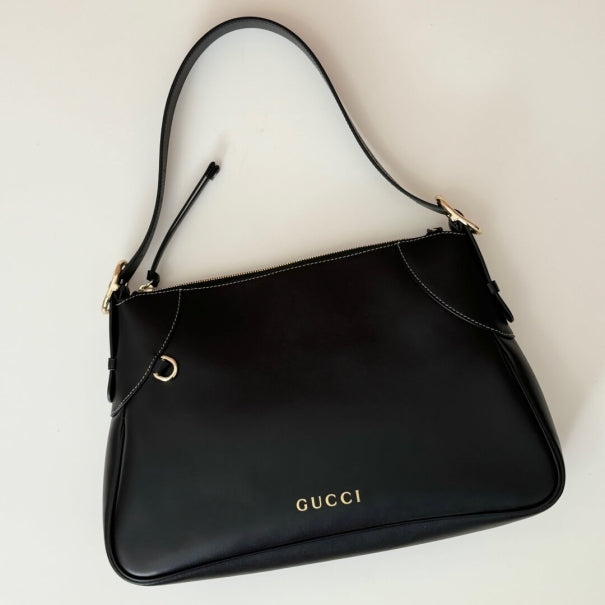 Boutique Quality || 815257 || GG Emblem Medium Shoulder Bag