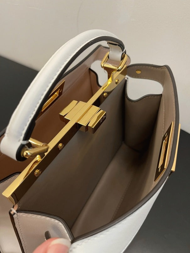 Boutique Quality || Fendi Peekaboo ISeeU Medium Bag In White Calfskin
