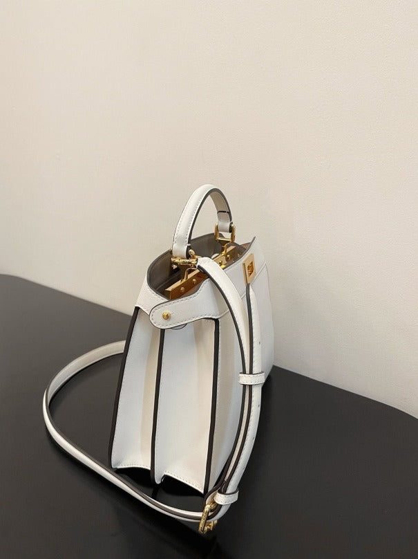 Boutique Quality || Fendi Peekaboo ISeeU Medium Bag In White Calfskin