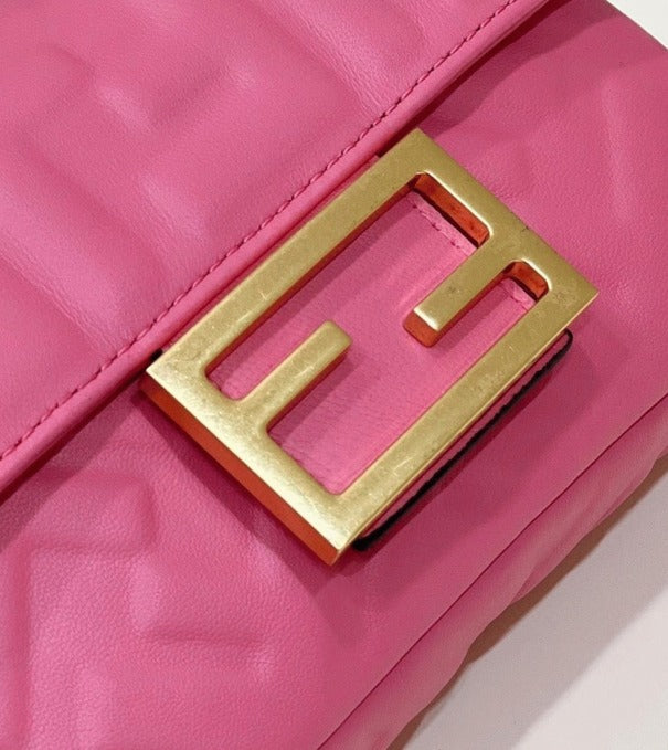 Boutique Quality || Fendi Small Baguette Bag In Pink FF