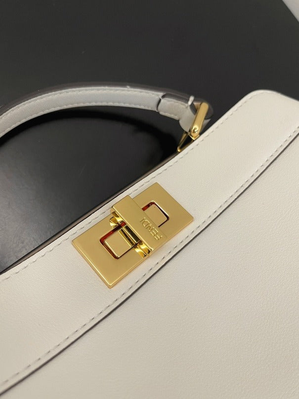 Boutique Quality || Fendi Peekaboo ISeeU Medium Bag In White Calfskin