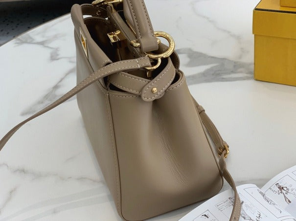 Boutique Quality || Fendi Peekaboo Mini Bag In Dove Grey Nappa Leather