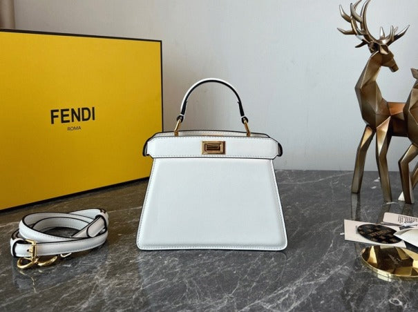 Boutique Quality || Fendi Peekaboo ISeeU Petite Bag In White Nappa Leather