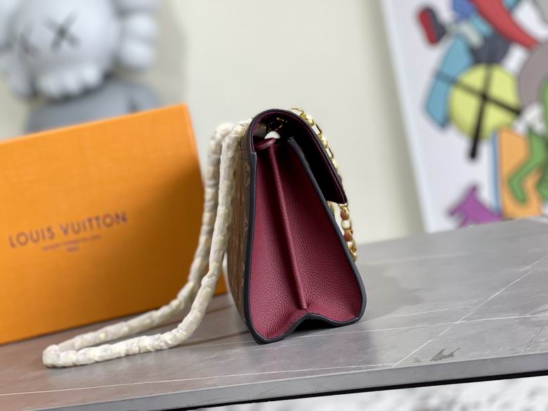 Boutique Level Quality || AKM41731 || Crossbody Bag