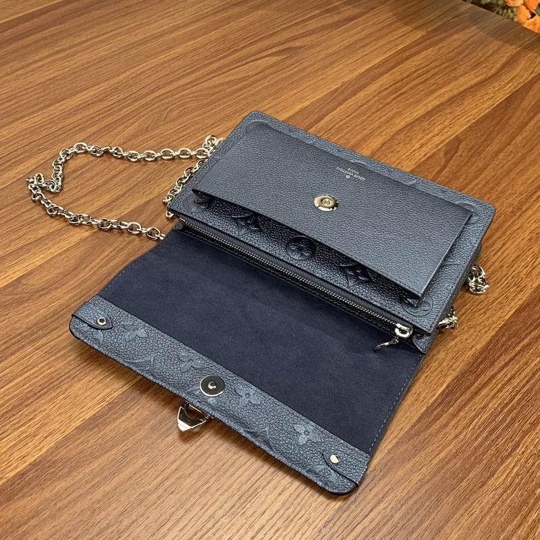 Boutique Level Quality || BLM59077 || Crossbody Bag