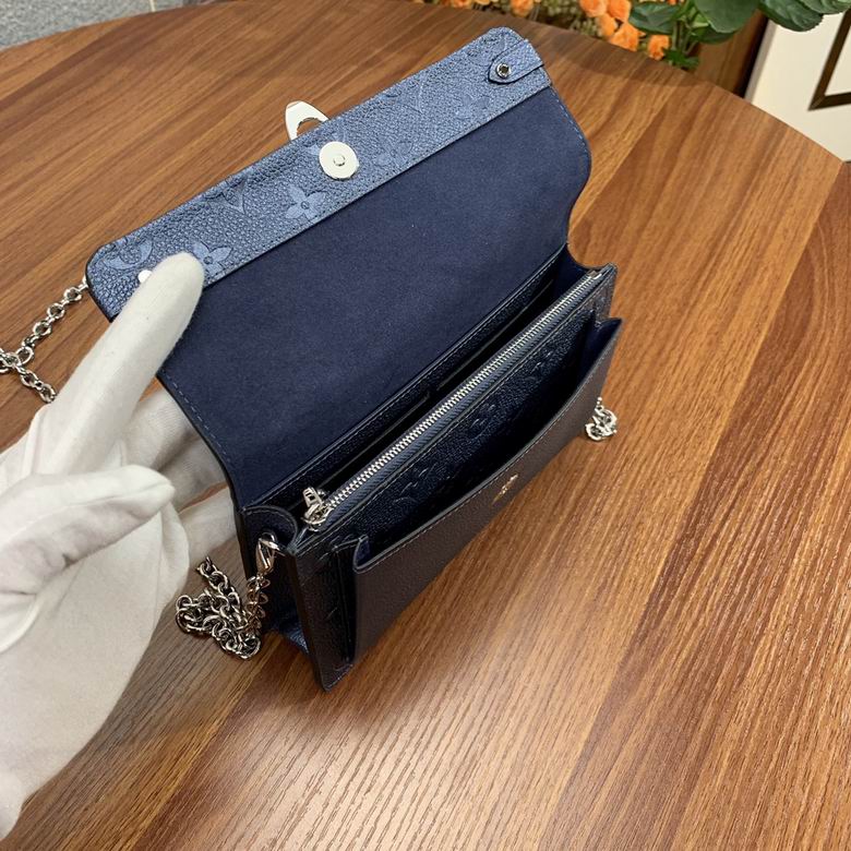 Boutique Level Quality || BLM59077 || Crossbody Bag