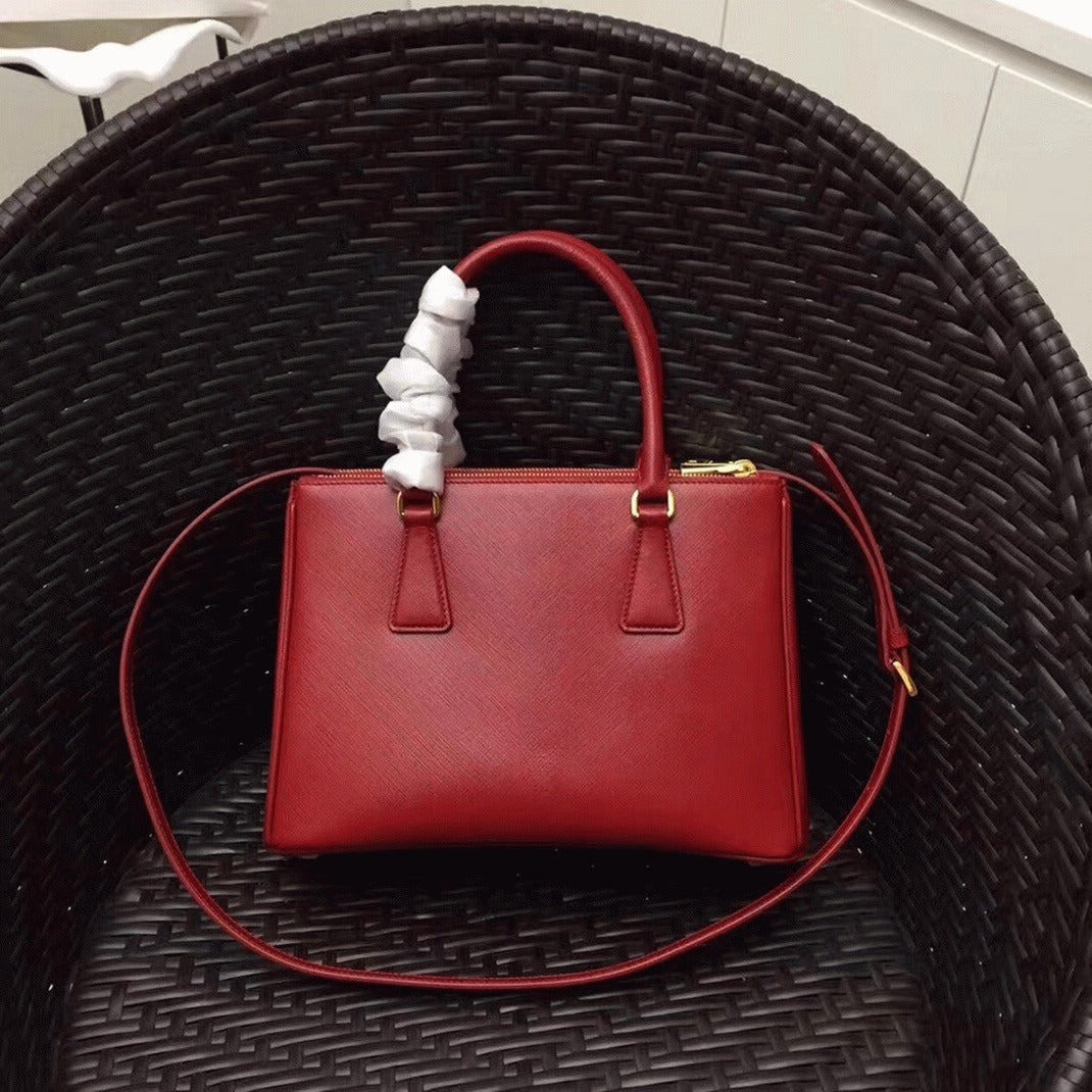 Boutique Quality || Prada Red Galleria Medium Bag