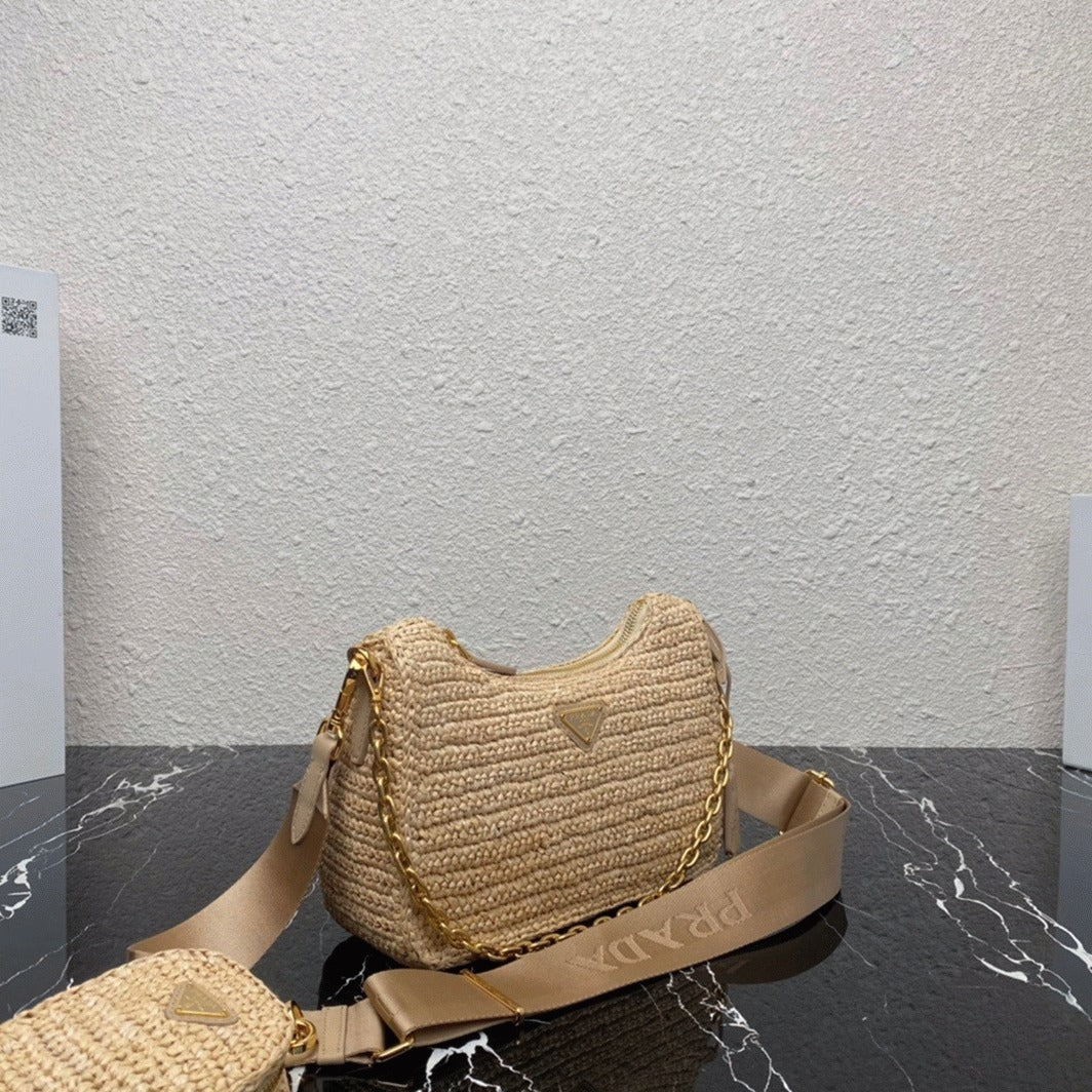 Boutique Quality || Prada Re-Edition Shoulder Bag in Beige
