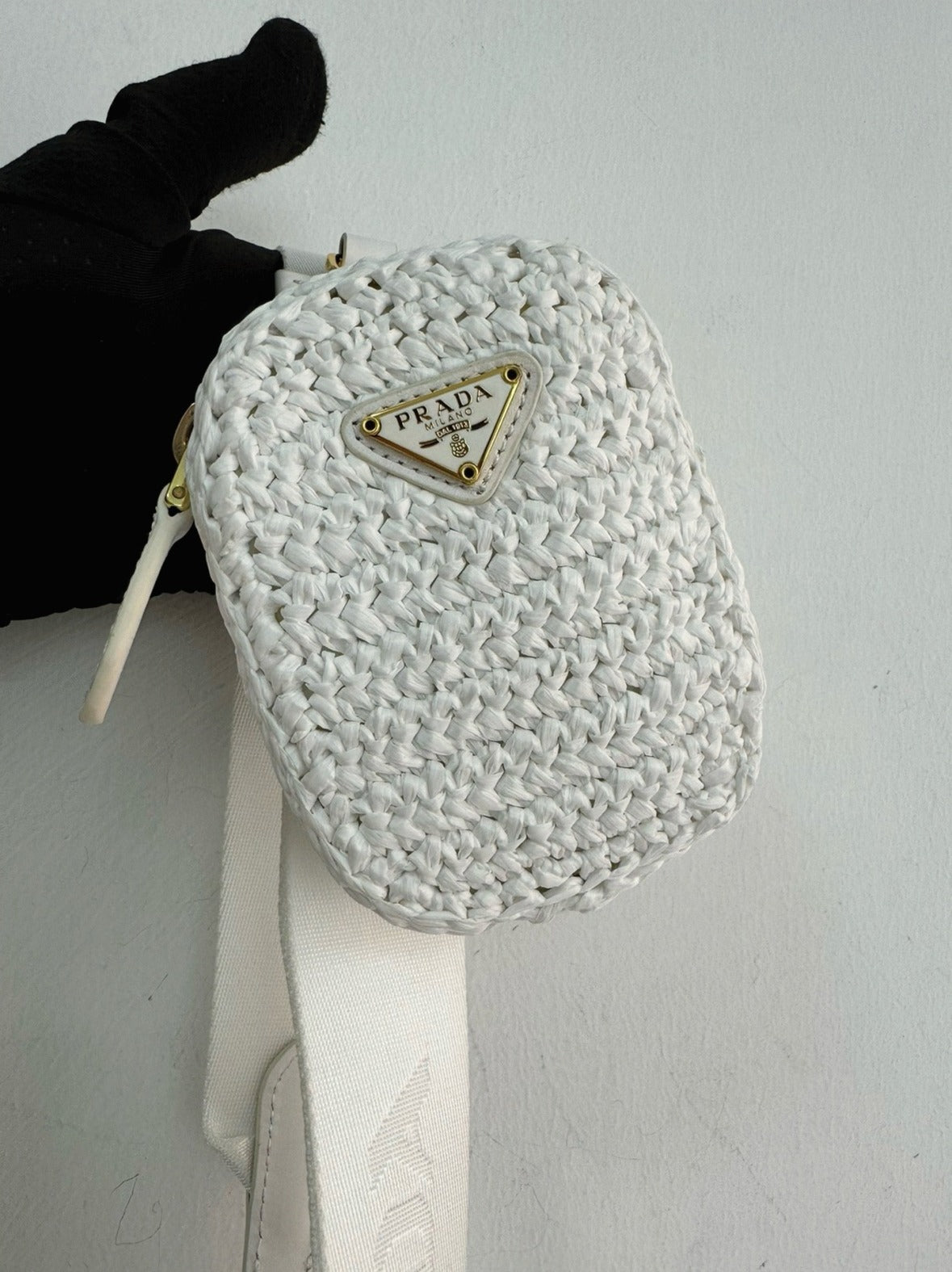 Boutique Quality || Prada Re-Edition Crochet Bag in White