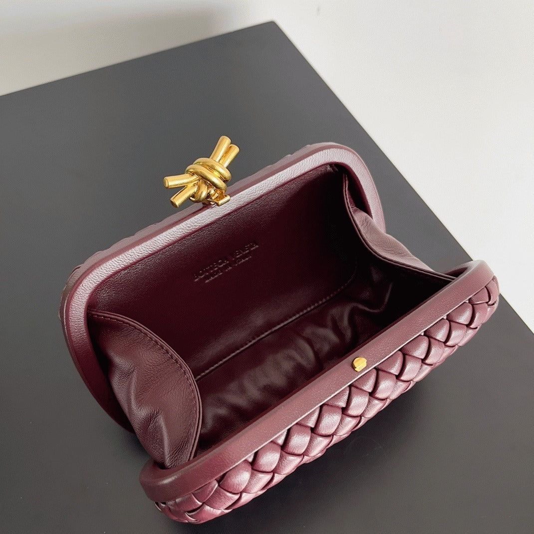 Boutique Quality || Bottega Veneta Knot Minaudiere Clutch Bordeaux