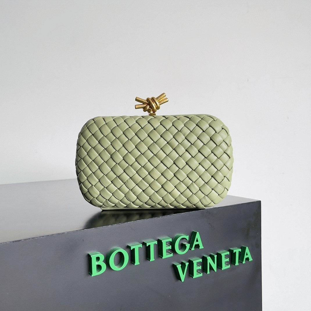Boutique Quality || Bottega Veneta Knot Minaudiere Clutch Travertine