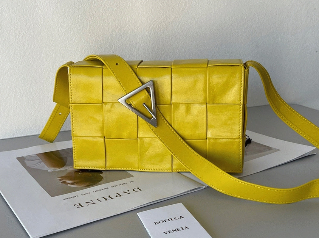 Boutique Quality || Bottega Veneta Cassette Bag In Yellow