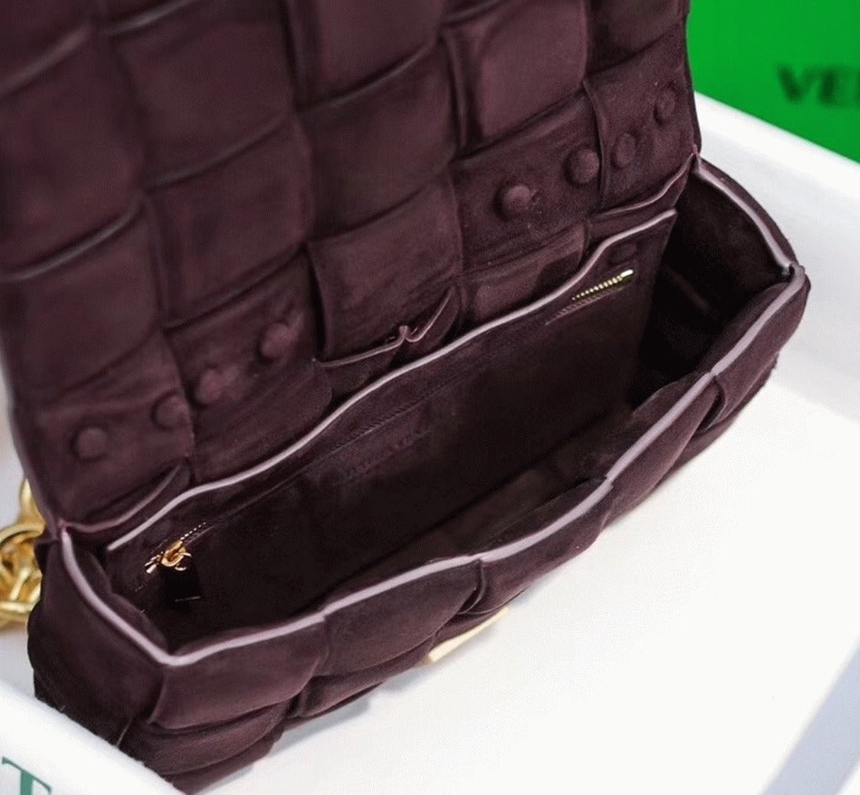 Boutique Quality || Bottega Veneta Chain Cassette Bag In Fondant