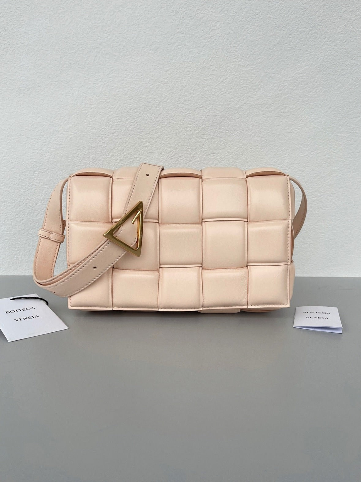 Boutique Quality || Bottega Veneta Padded Cassette Bag In Melon