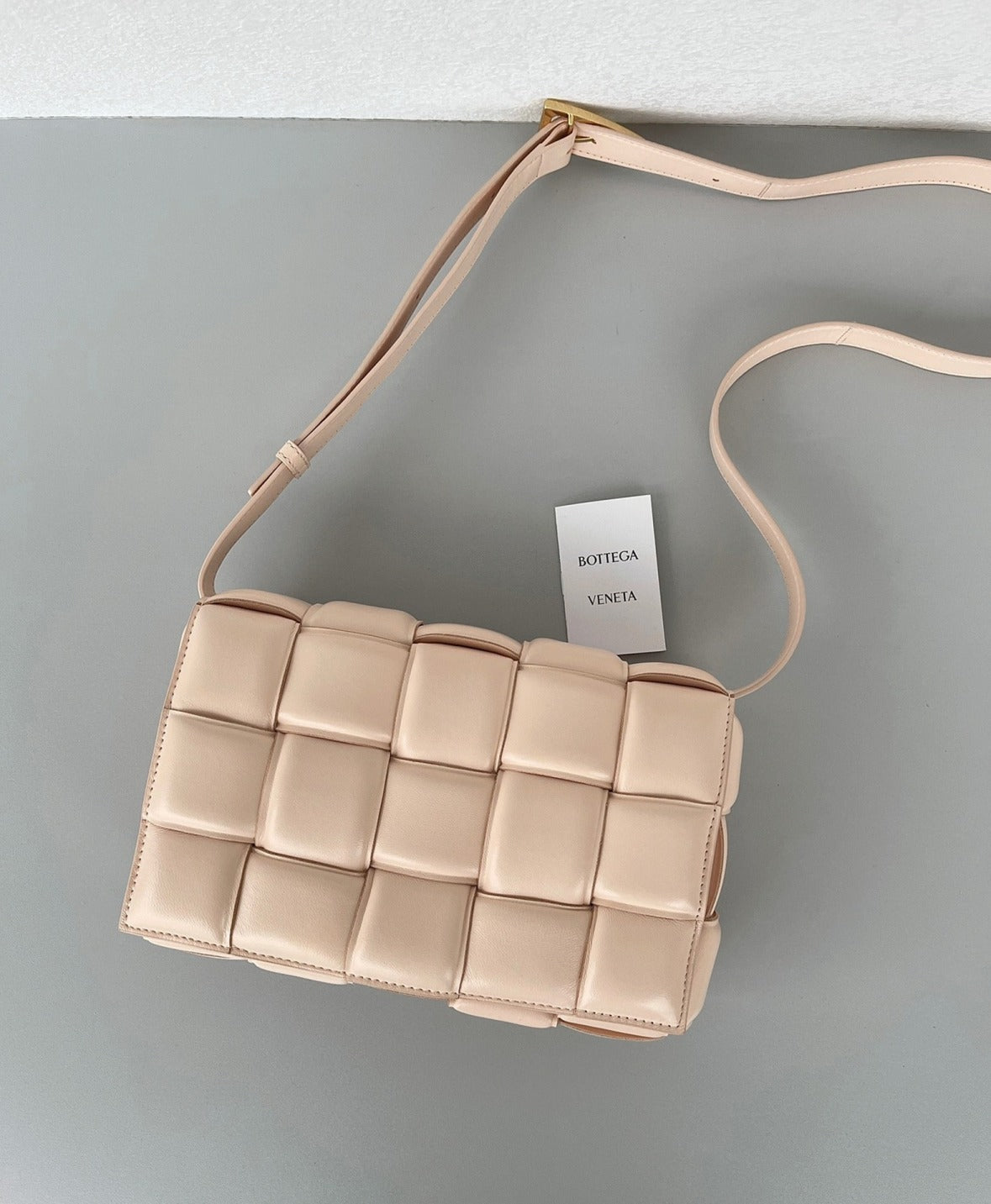 Boutique Quality || Bottega Veneta Padded Cassette Bag In Melon