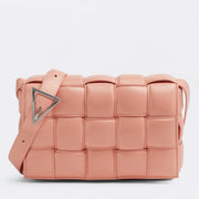 Boutique Quality || Bottega Veneta Padded Cassette Bag In Peachy