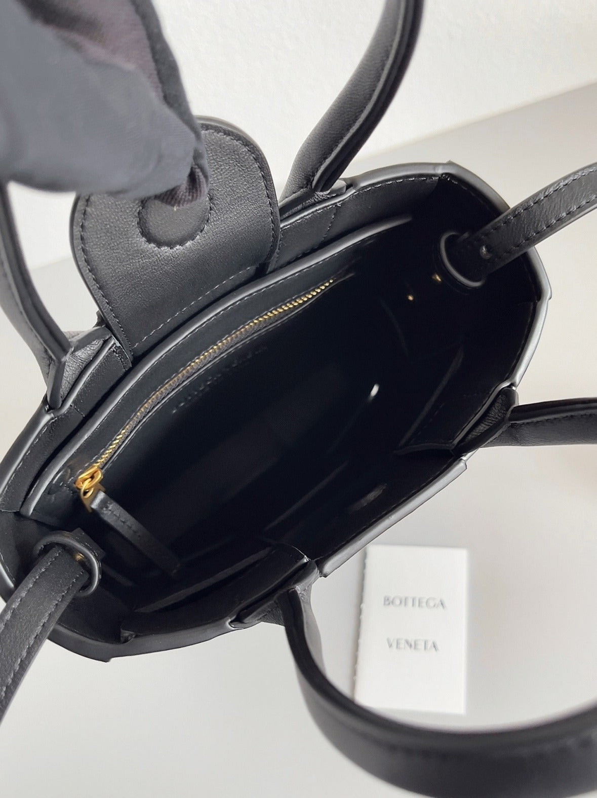 Boutique Quality || Bottega Veneta Cassette Mini Tote Bag Black