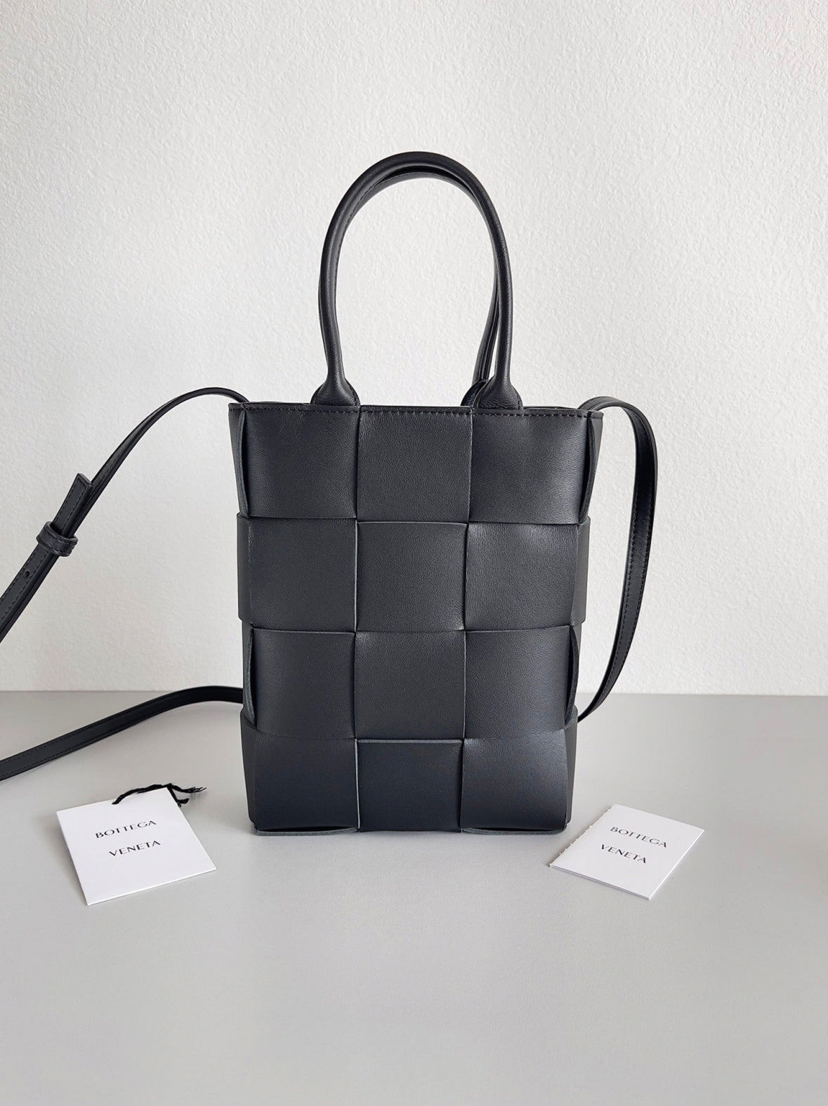 Boutique Quality || Bottega Veneta Cassette Mini Tote Bag Black