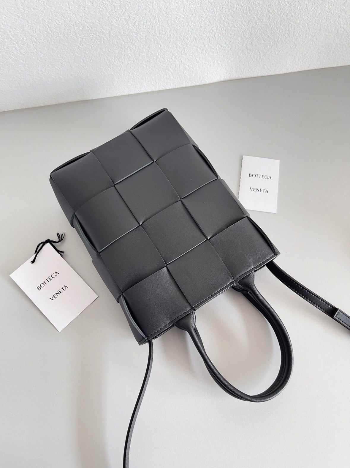 Boutique Quality || Bottega Veneta Cassette Mini Tote Bag Black