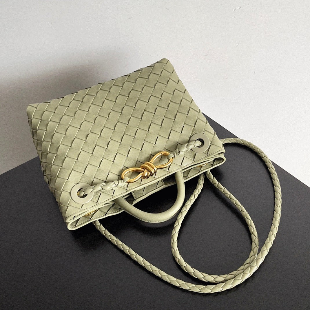 Boutique Quality || Bottega Veneta Small Andiamo Bag Travertine
