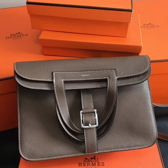 Boutique Quality || Etoupe Hermes Halzan Soft Neutral Shoulder Bag