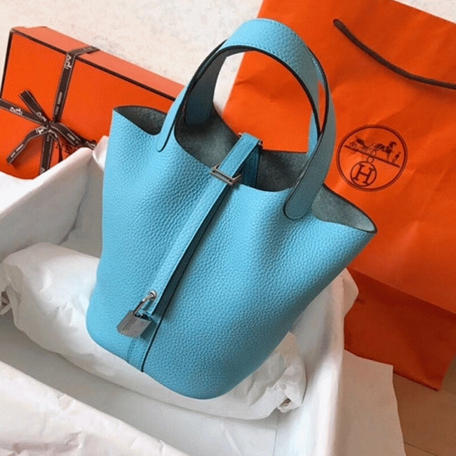Boutique Quality || Lagon luxury Hermes Picotin Lock 22cm handbag