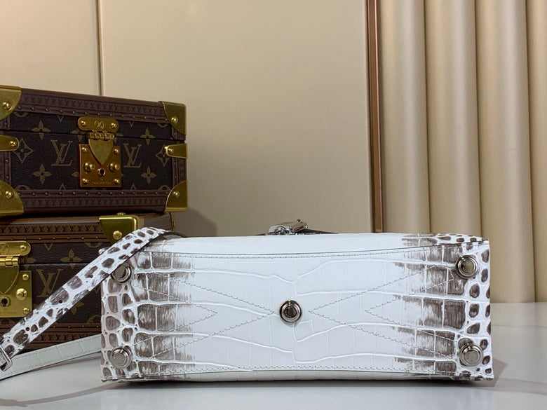 Rosedes Vents || N84713 || Boutique Level Quality Handbag