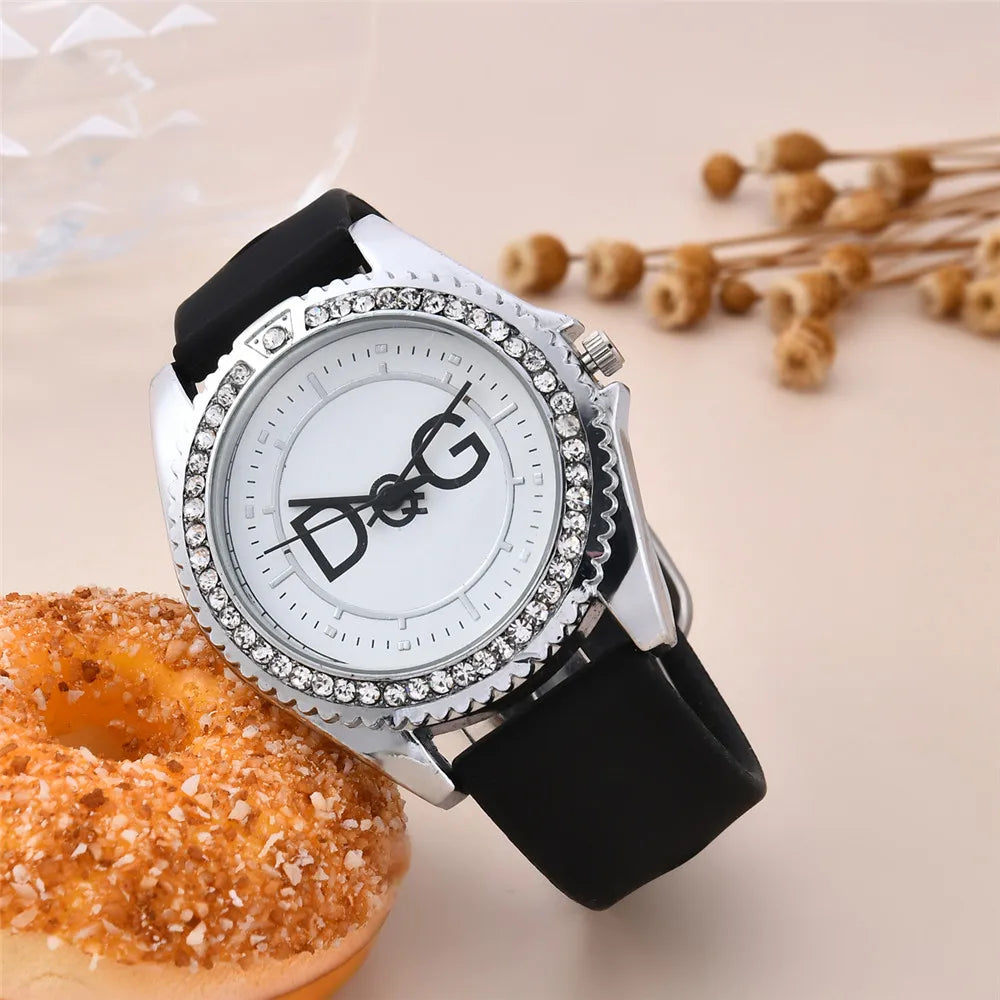 Leather Strap Inlay Dial Fashion Quartz Watch