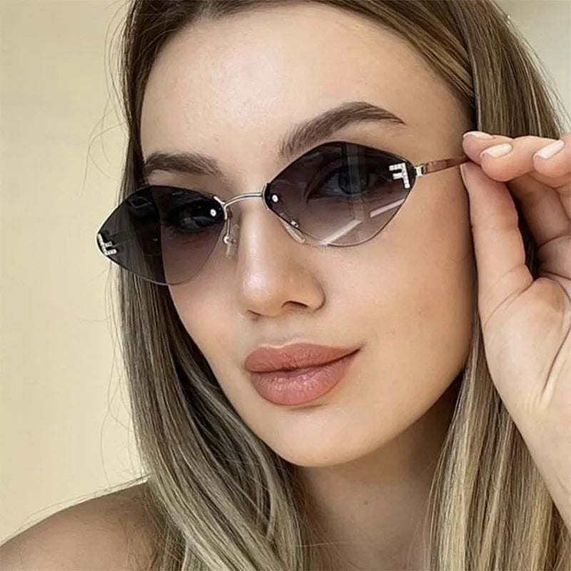 Trendy Rimless Diamond-shaped Sunglass