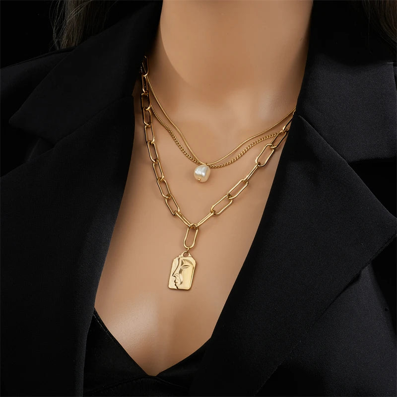 Stainless Steel 3-Layer Pearl Portrait Pendant
