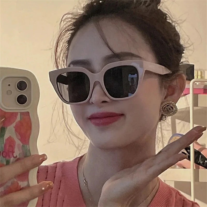 Retro Fashion Square Sunglass