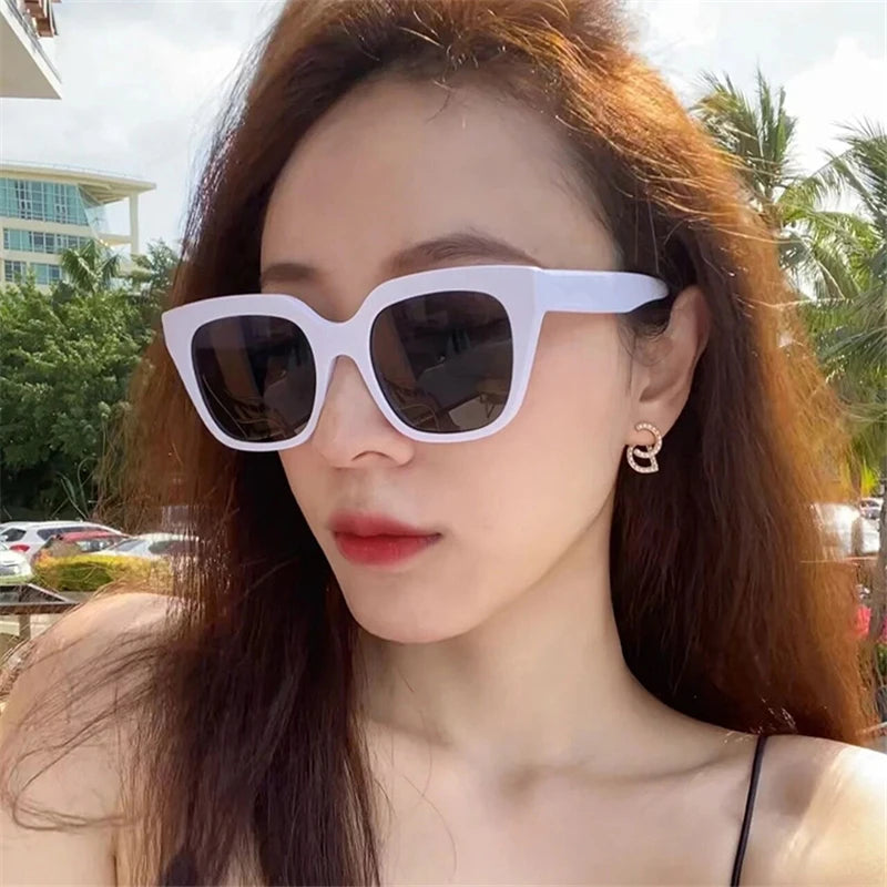 Retro Fashion Square Sunglass