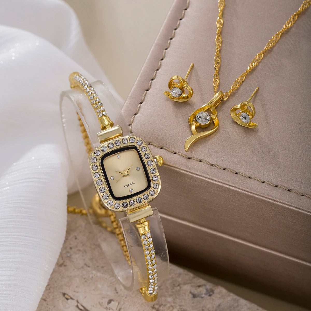 Minimalist square dial alloy quartz watch