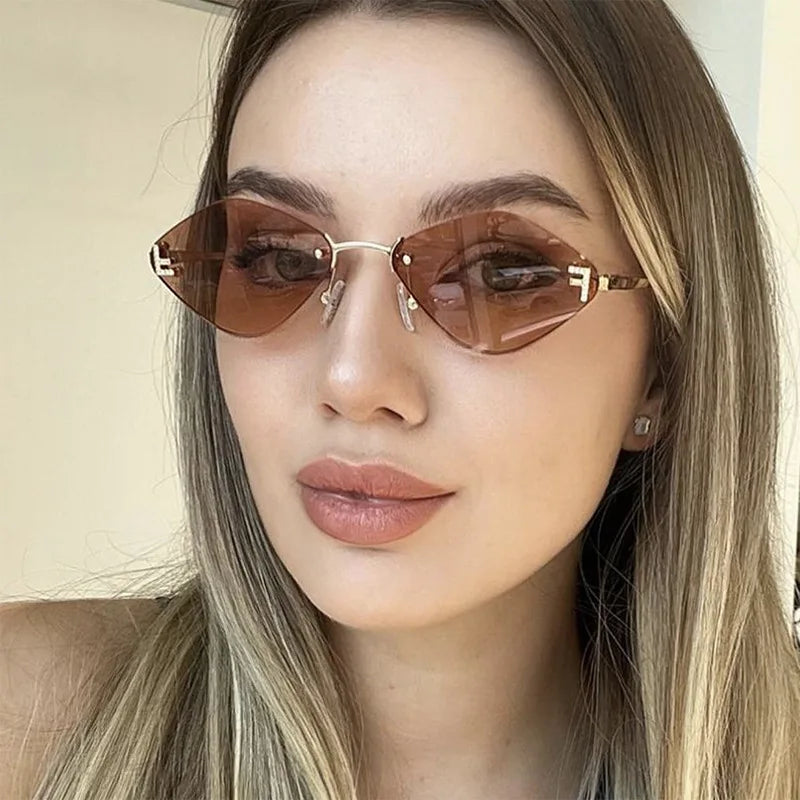 Trendy Rimless Diamond-shaped Sunglass