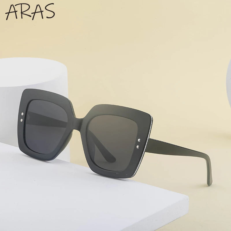 Trendy Square Sunglass