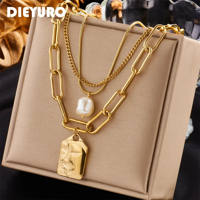 Stainless Steel 3-Layer Pearl Portrait Pendant