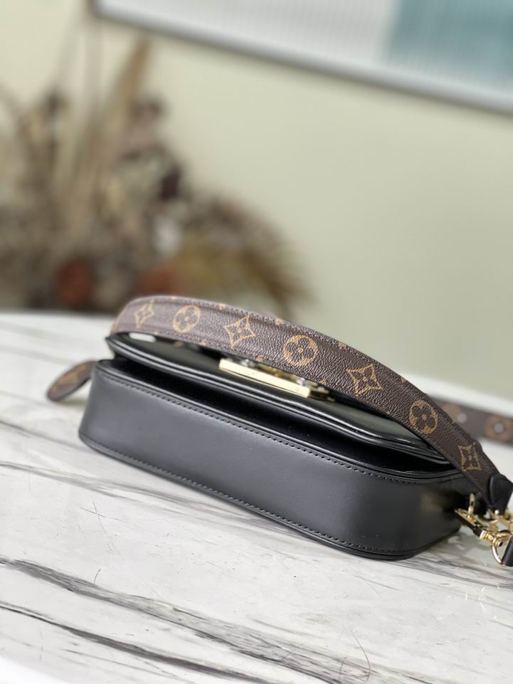 Swing || M20393 || Boutique Level Quality