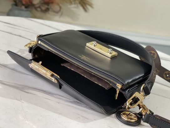 Swing || M20393 || Boutique Level Quality