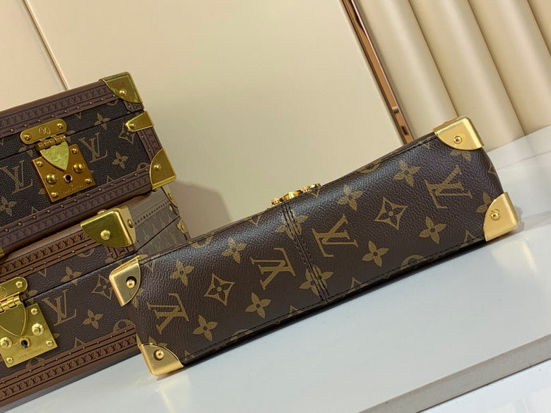 Trunkie || M14526 || Boutique Level Quality