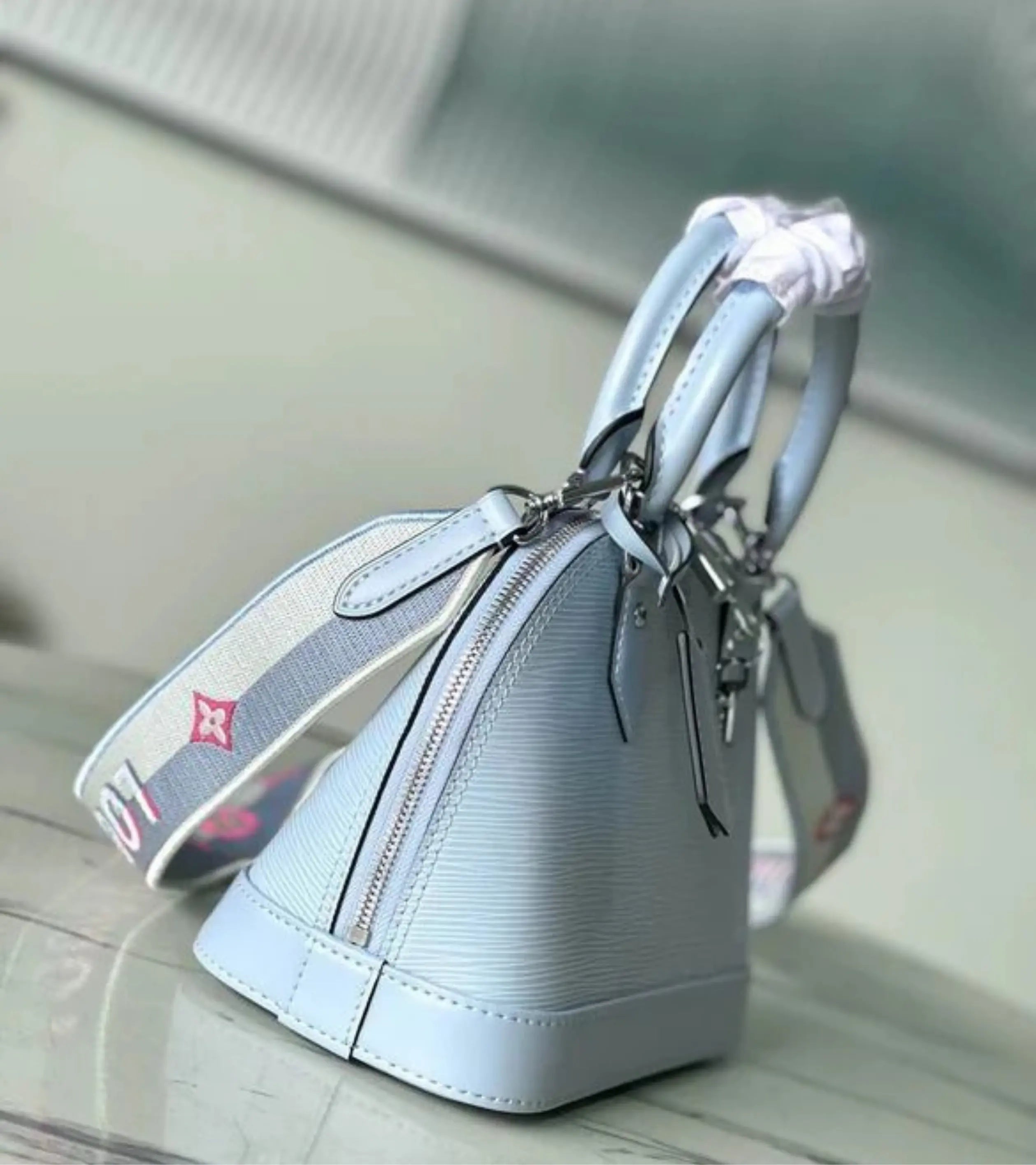 Alma || M22357 || High Quality Handbag