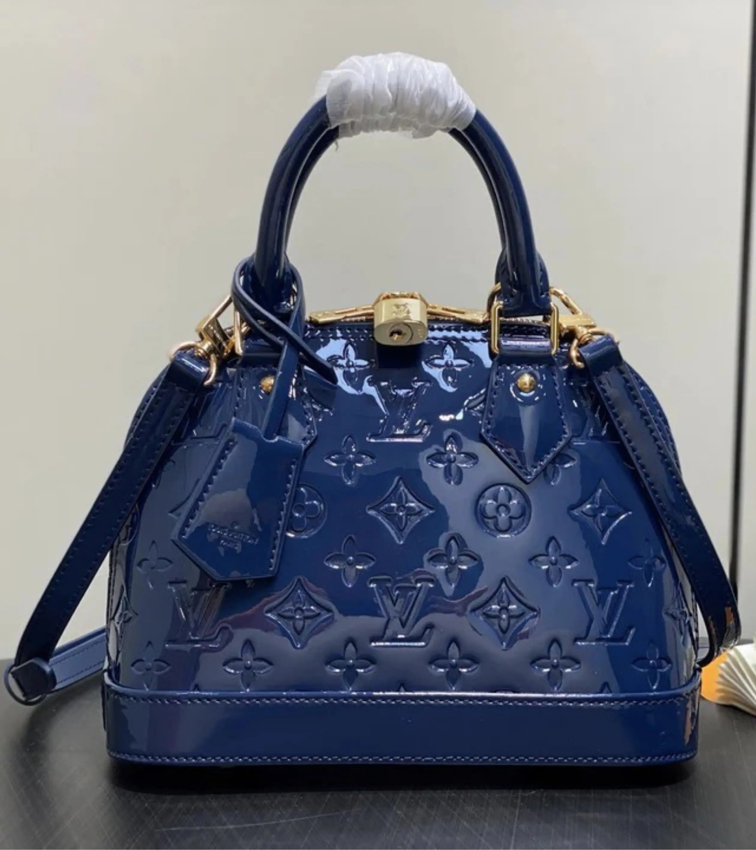 Alma ||M13169|| High Quality Handbag