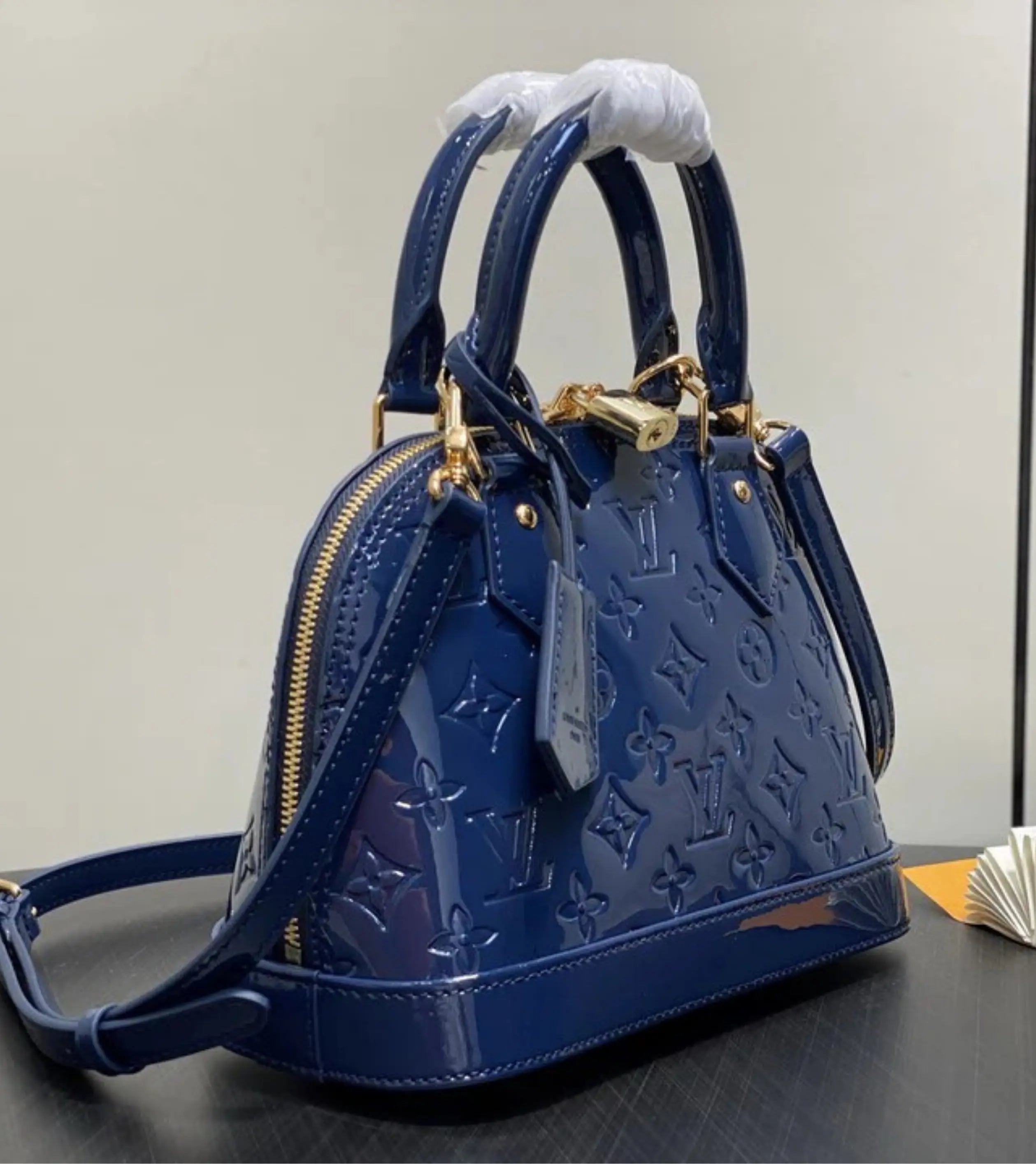 Alma ||M13169|| High Quality Handbag